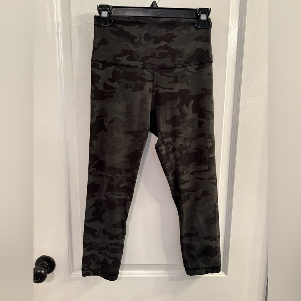 Lululemon Align Crop 21" Incognito Camo Multi Gator Green FLAWED